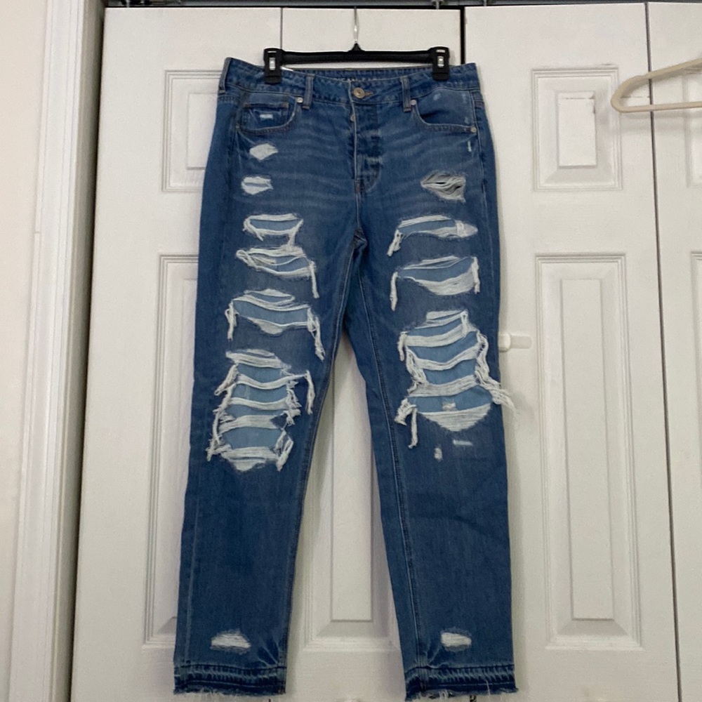 American eagle tomgirl jeans